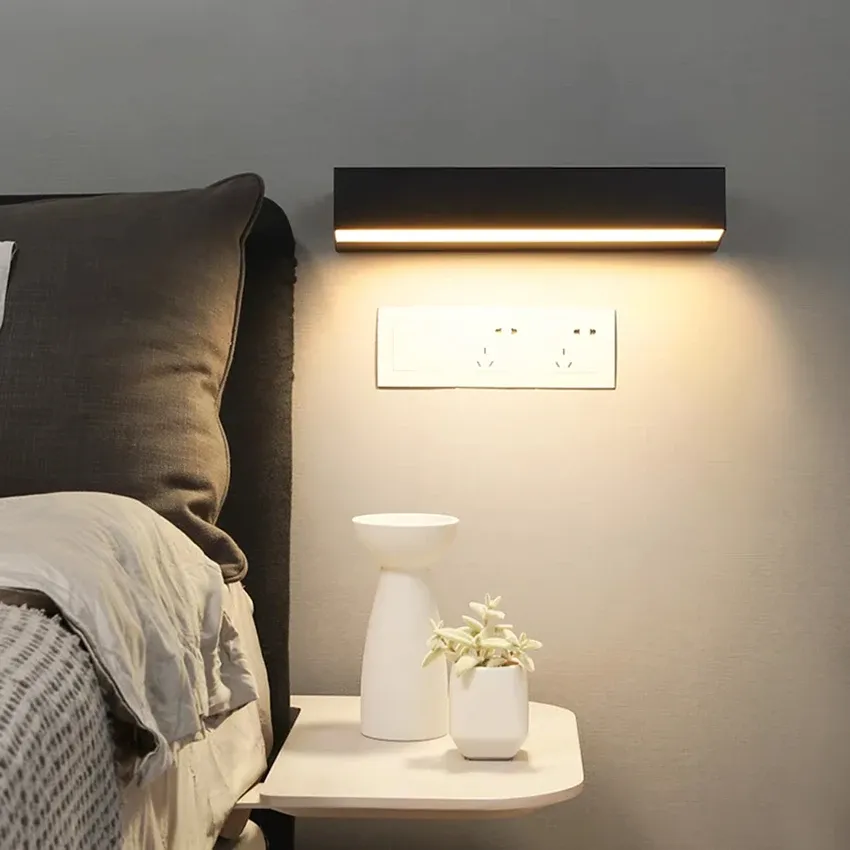 מנורת קיר חוץ לד אטומה מאלומיניום